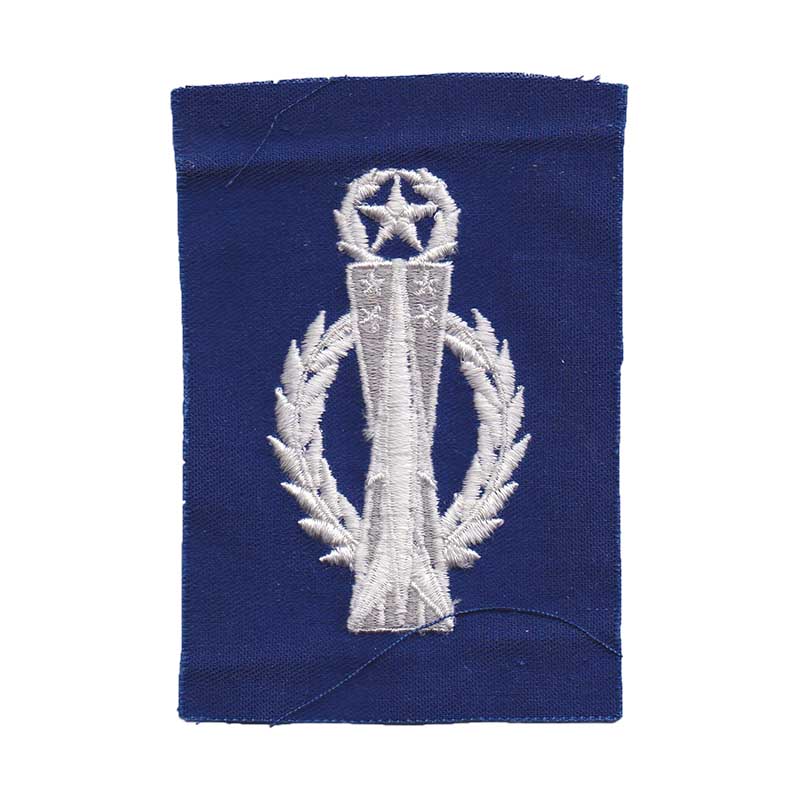 US Air Force: Badge - Master Missile Badge with Operations Designator [Blue Utility Uniform]